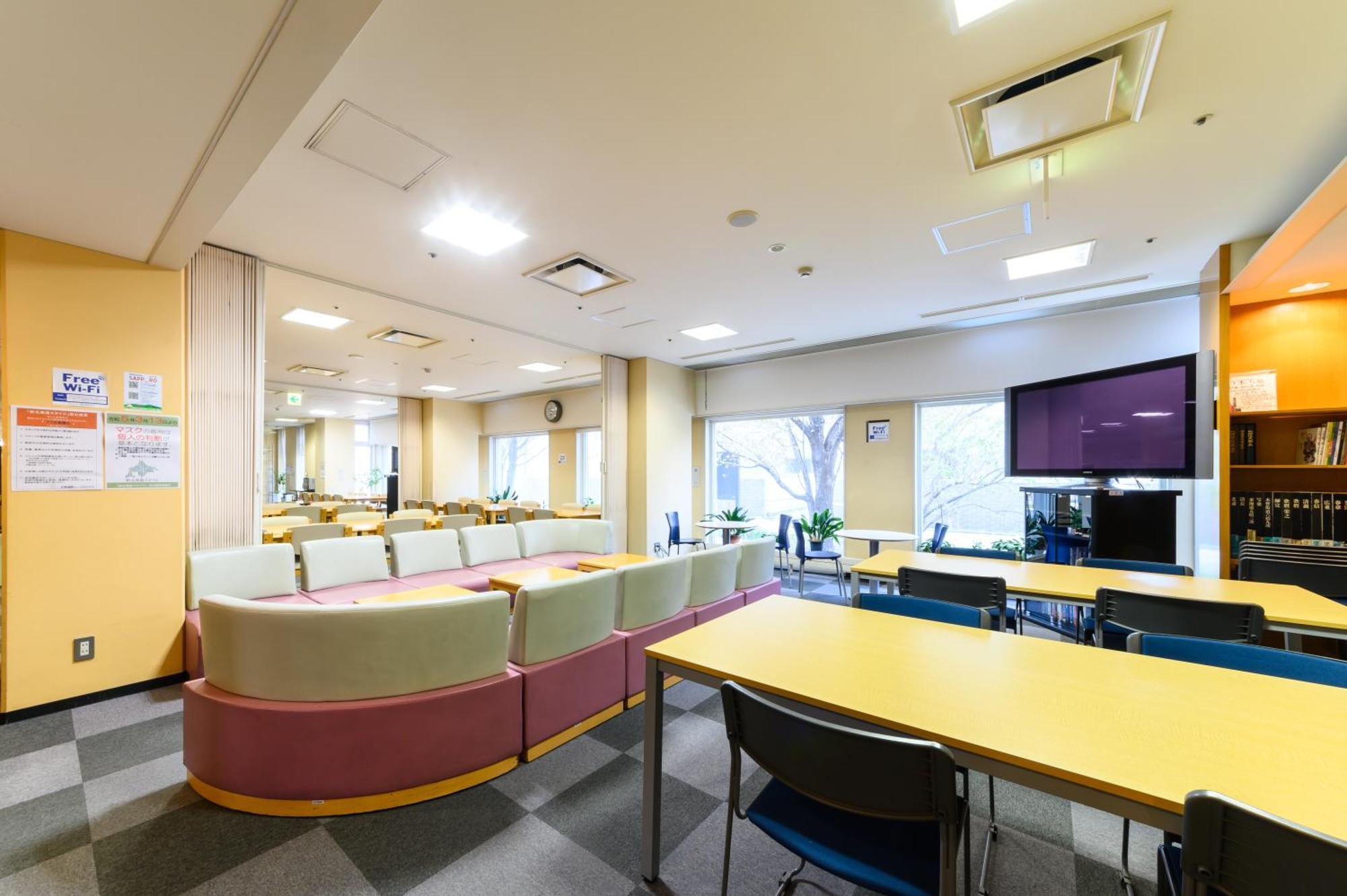 Sapporo International Youth Hostel Exterior photo